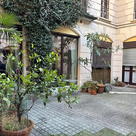Luxury Loft Near Duomo And Garage Apartment Милано Екстериор снимка